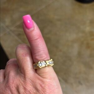 Jacqueline Kennedy gold tone ring